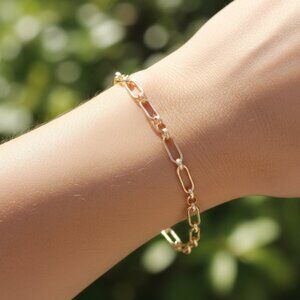 "Trendy Handmade Bracelet – A Thoughtful Gift for Girls & Women | UNVRC1563